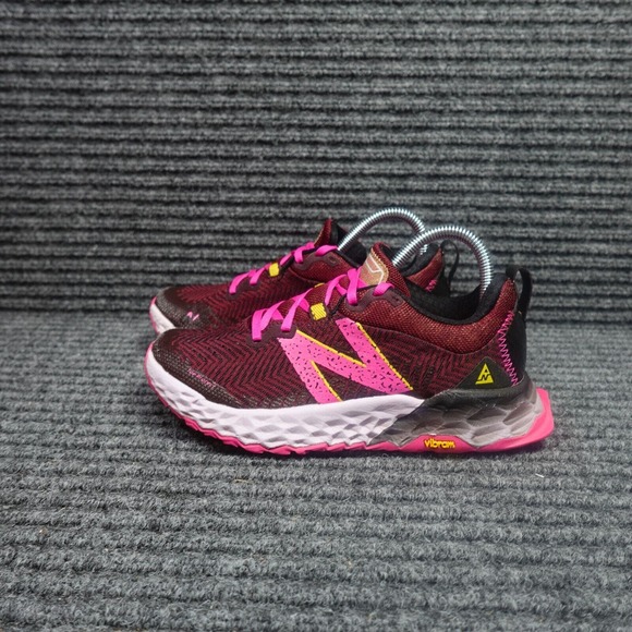 New Balance Shoes Womens 6.5 B Fresh Foam Pink Vibram Hierro Trail Running - Picture 7 of 16